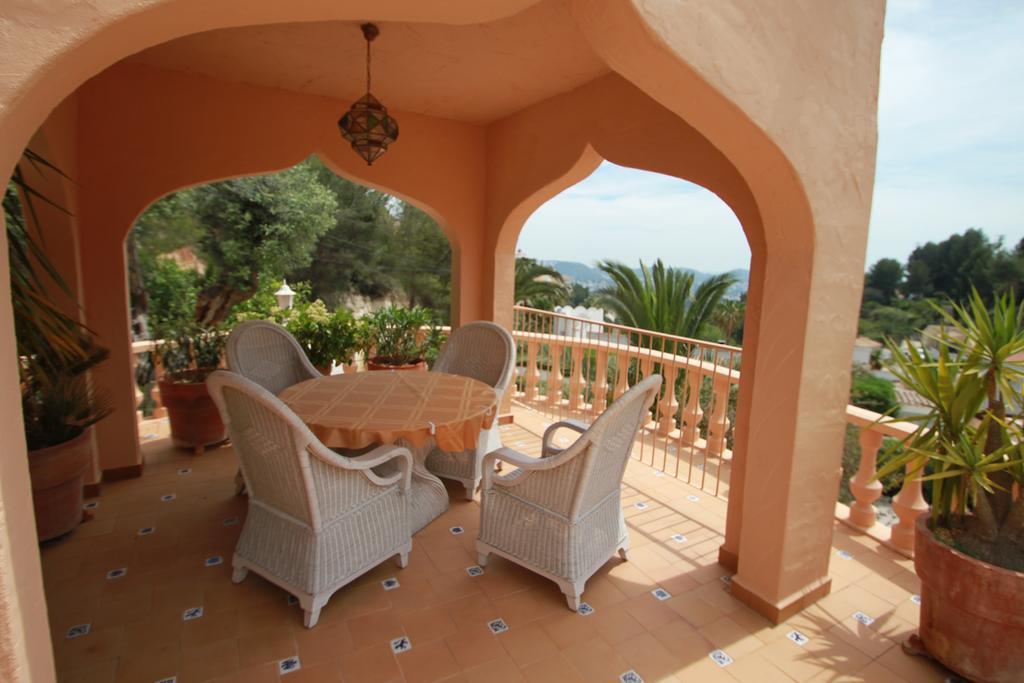 Chrisuli - Well Furnished Villa With Panoramic Views In مورايرا الغرفة الصورة