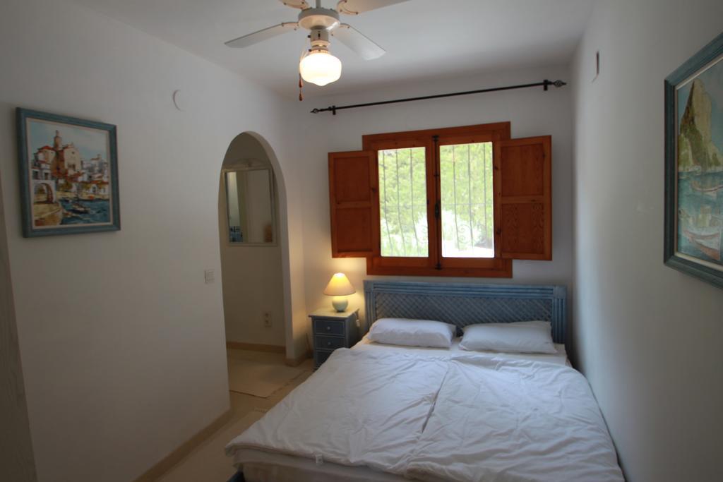 Chrisuli - Well Furnished Villa With Panoramic Views In مورايرا الغرفة الصورة