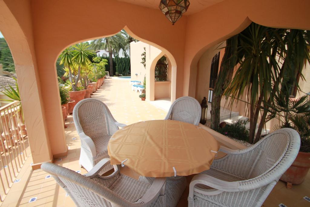 Chrisuli - Well Furnished Villa With Panoramic Views In مورايرا الغرفة الصورة